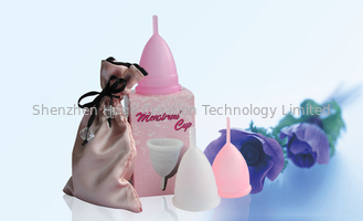 China taza suave S -1801 del período menstrual del silicón reutilizable 20Ml rosado/blanco/púrpura proveedor