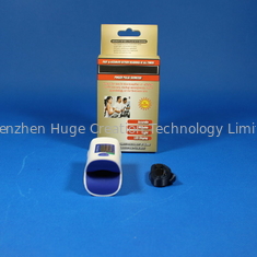 China Oxímetro del pulso de la yema del dedo de la pantalla de Bluetooth OLED con dos acumuladores alcalinos del AAA 1.5V proveedor
